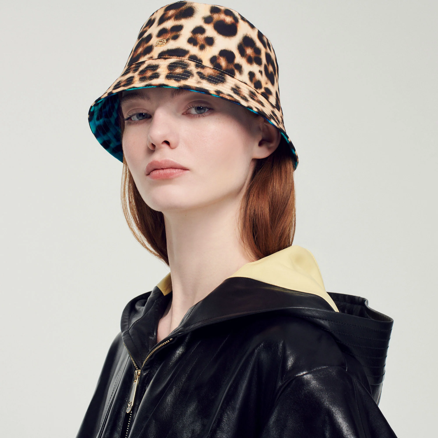 accessoires Sandro Paris chapeau réversible à imprimé léopard beige/noir femmes XLXD580