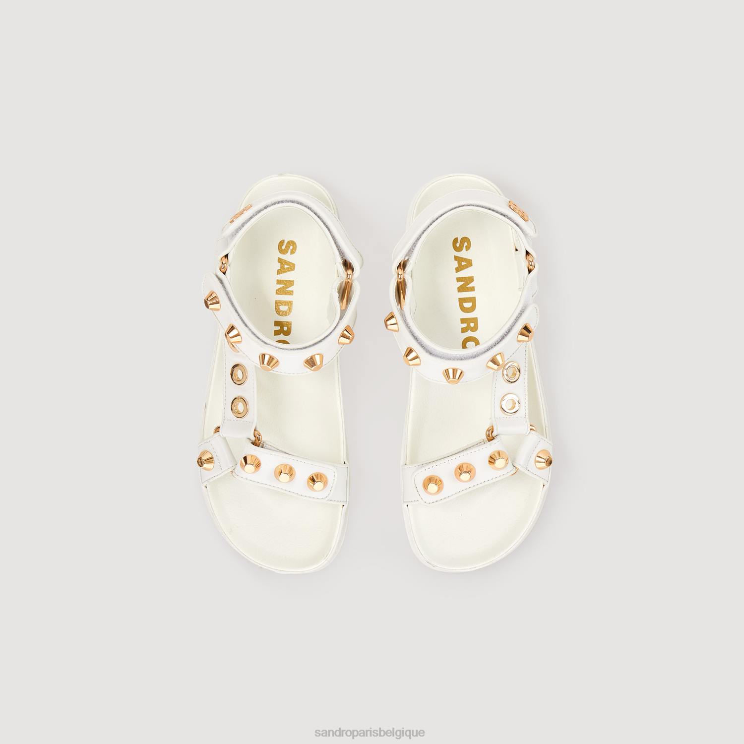 chaussure Sandro Paris sandales en cuir à clous écru femmes XLXD489