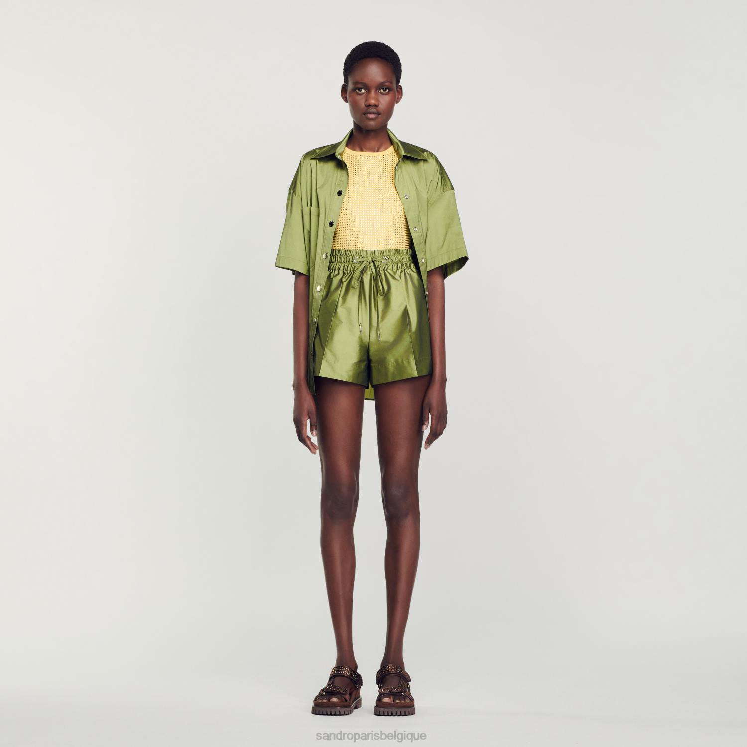 vêtements Sandro Paris short en satin kaki clair femmes XLXD78