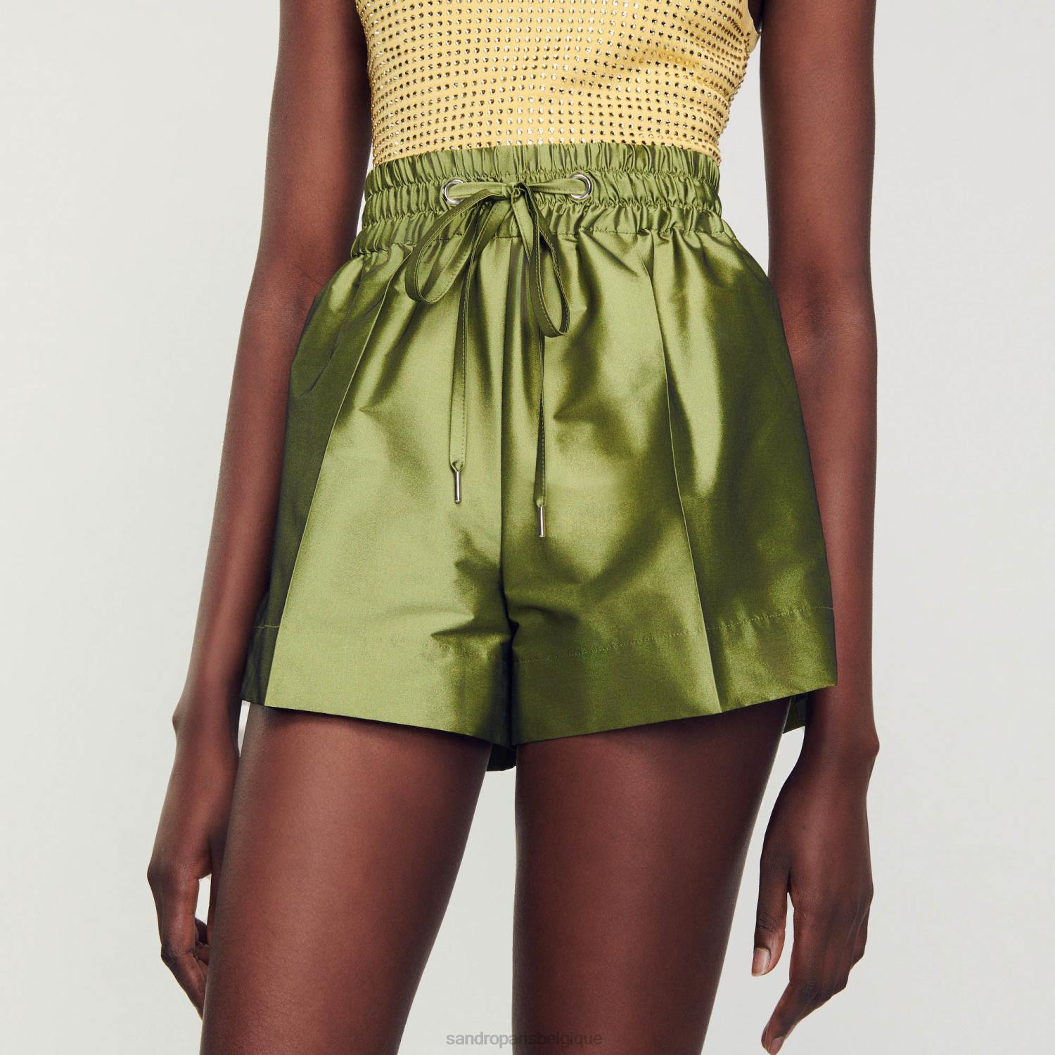 vêtements Sandro Paris short en satin kaki clair femmes XLXD78