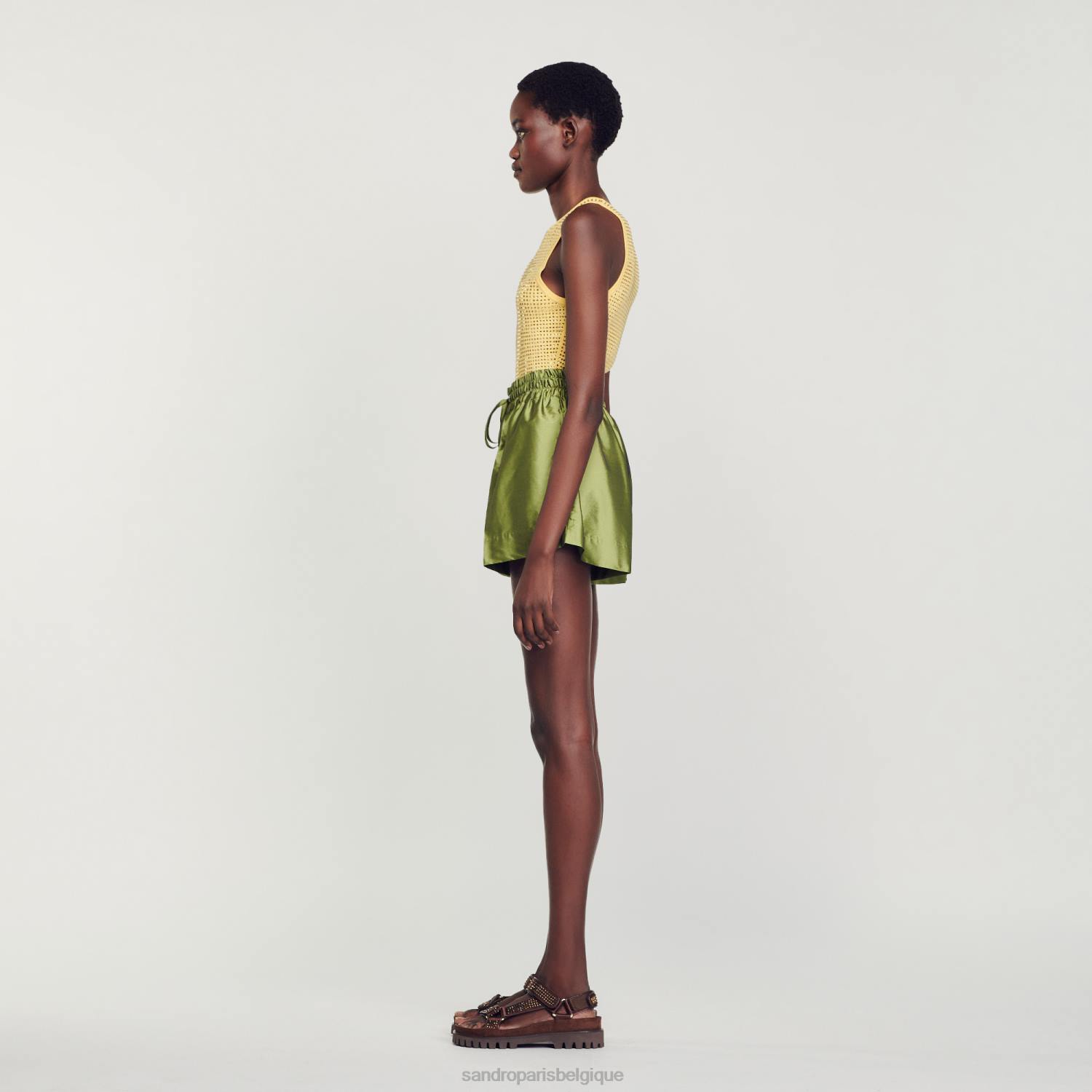 vêtements Sandro Paris short en satin kaki clair femmes XLXD78