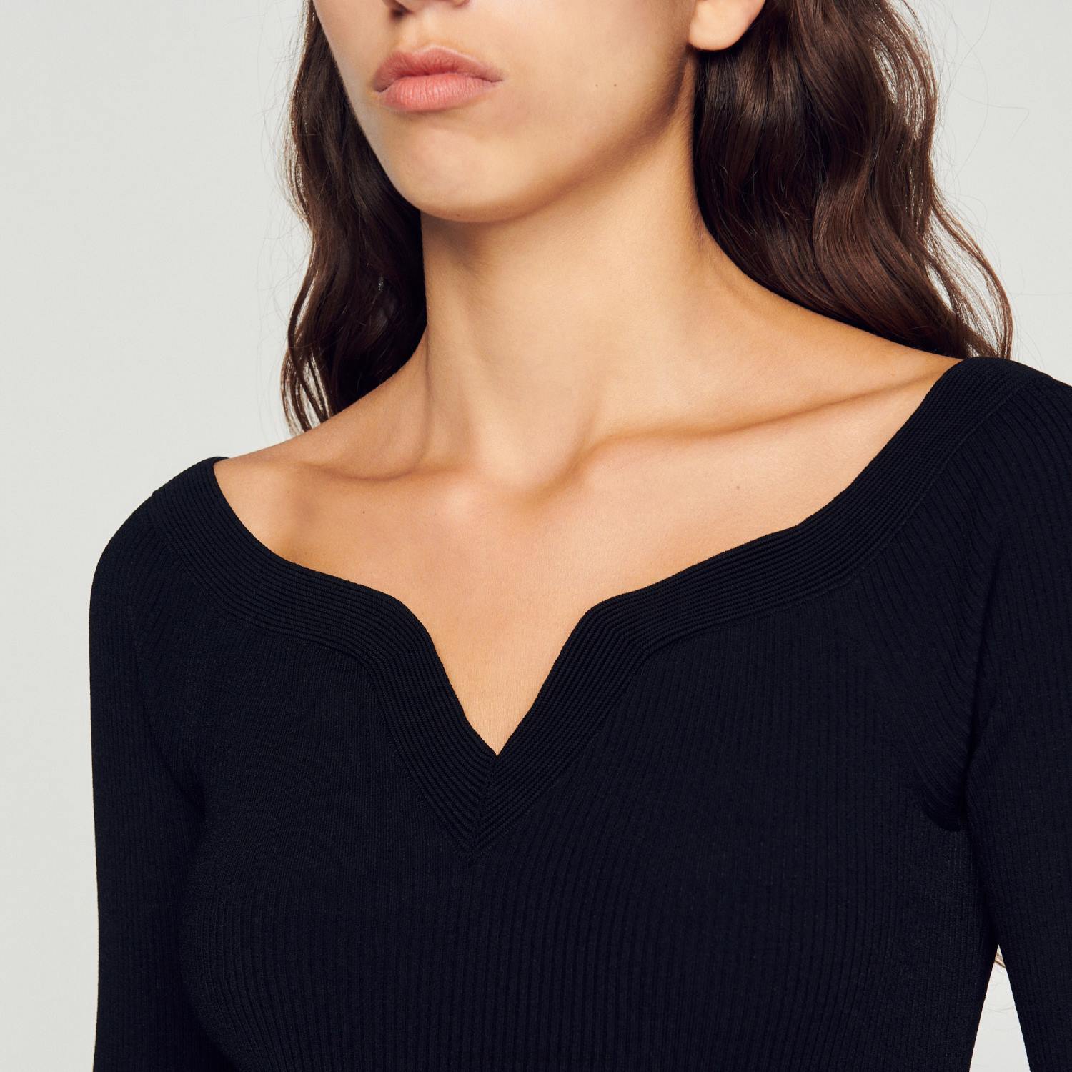 vêtements Sandro Paris body en maille avec col en cœur noir femmes XLXD323