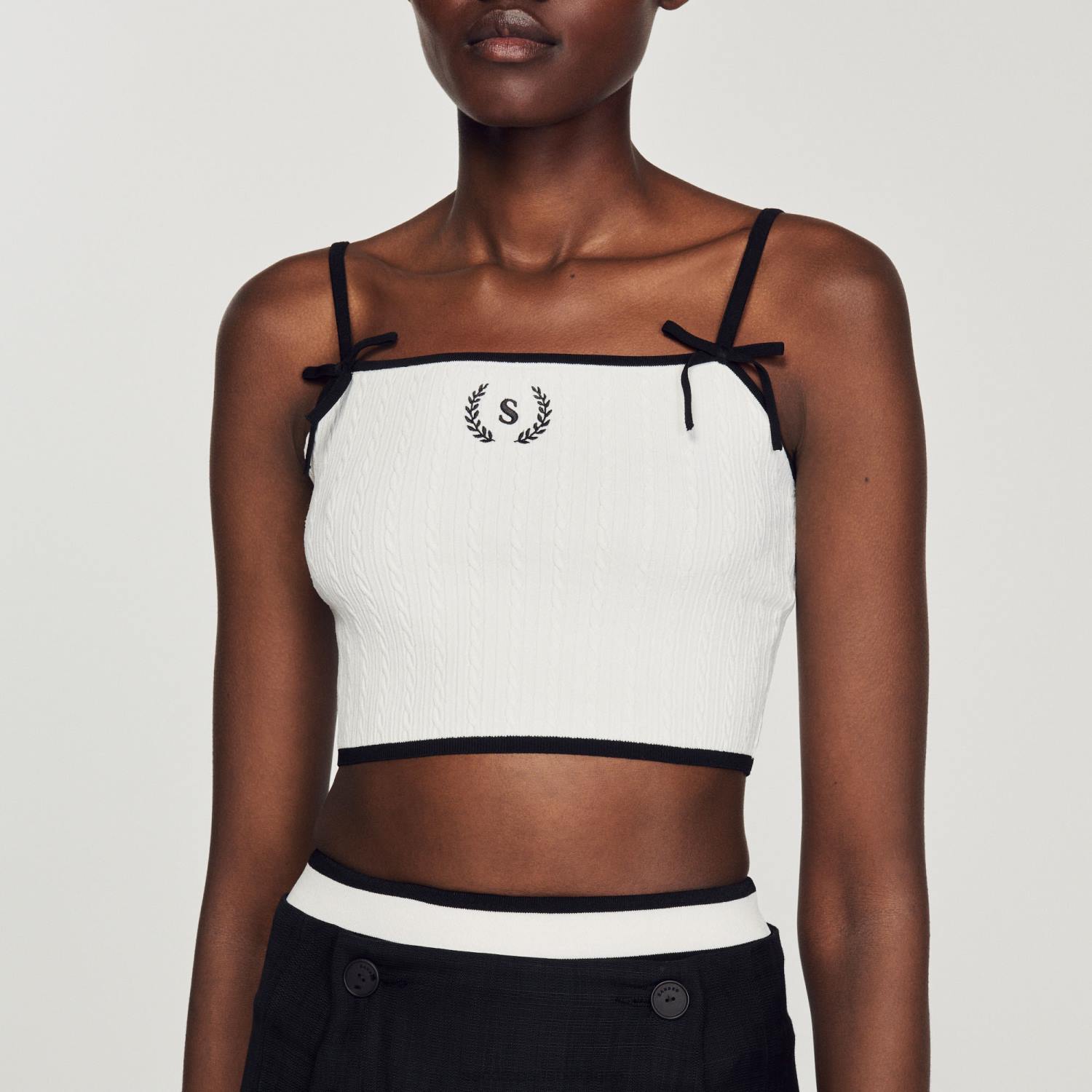 vêtements Sandro Paris haut court en maille blanc femmes XLXD240