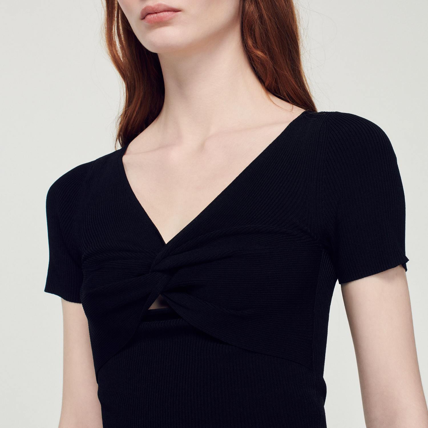 vêtements Sandro Paris pull court noué noir femmes XLXD313