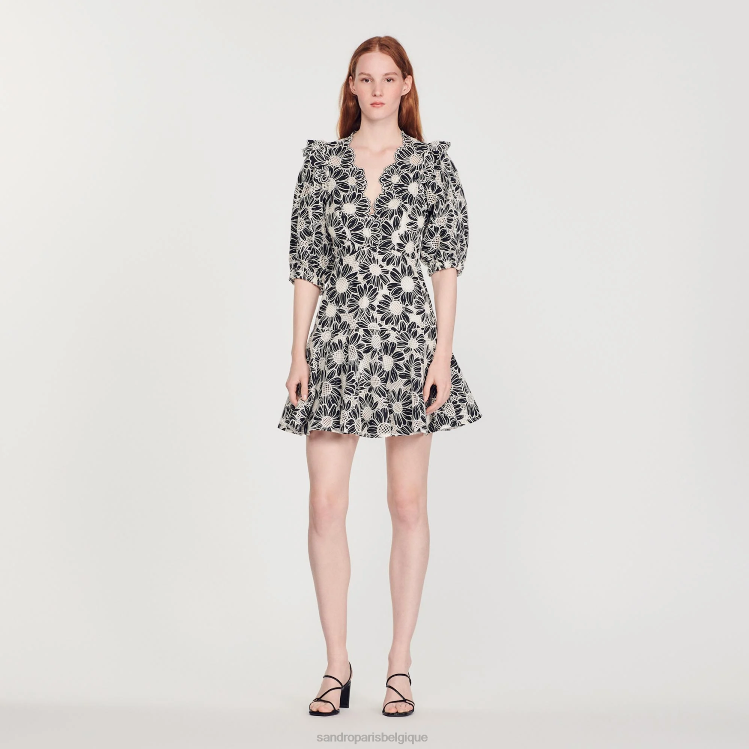 vêtements Sandro Paris robe courte en tissu brodé noir femmes XLXD251