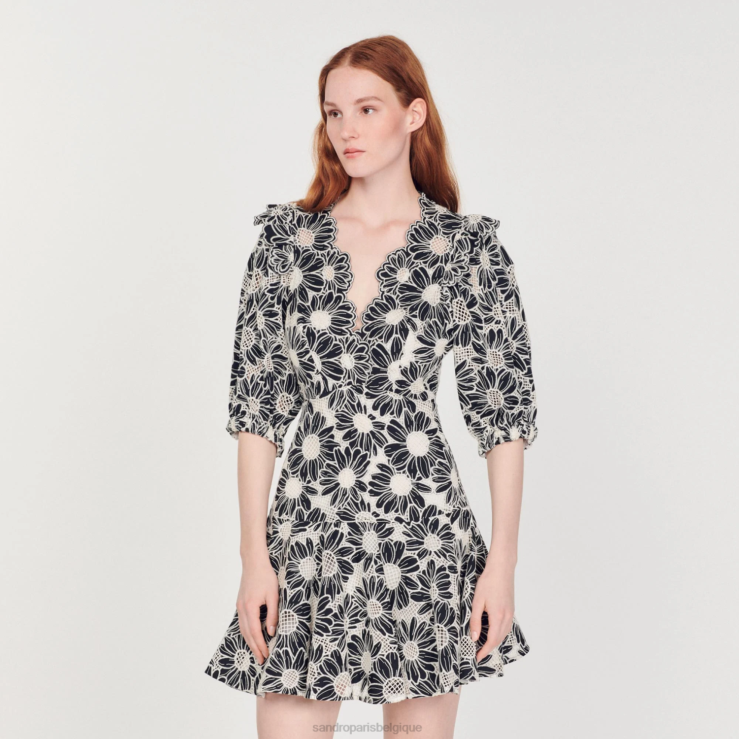 vêtements Sandro Paris robe courte en tissu brodé noir femmes XLXD251