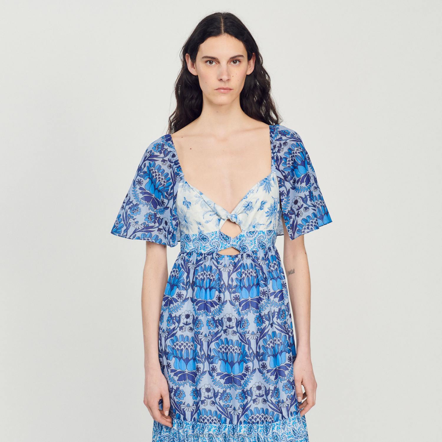 vêtements Sandro Paris robe longue à imprimé foulard bleu femmes XLXD454
