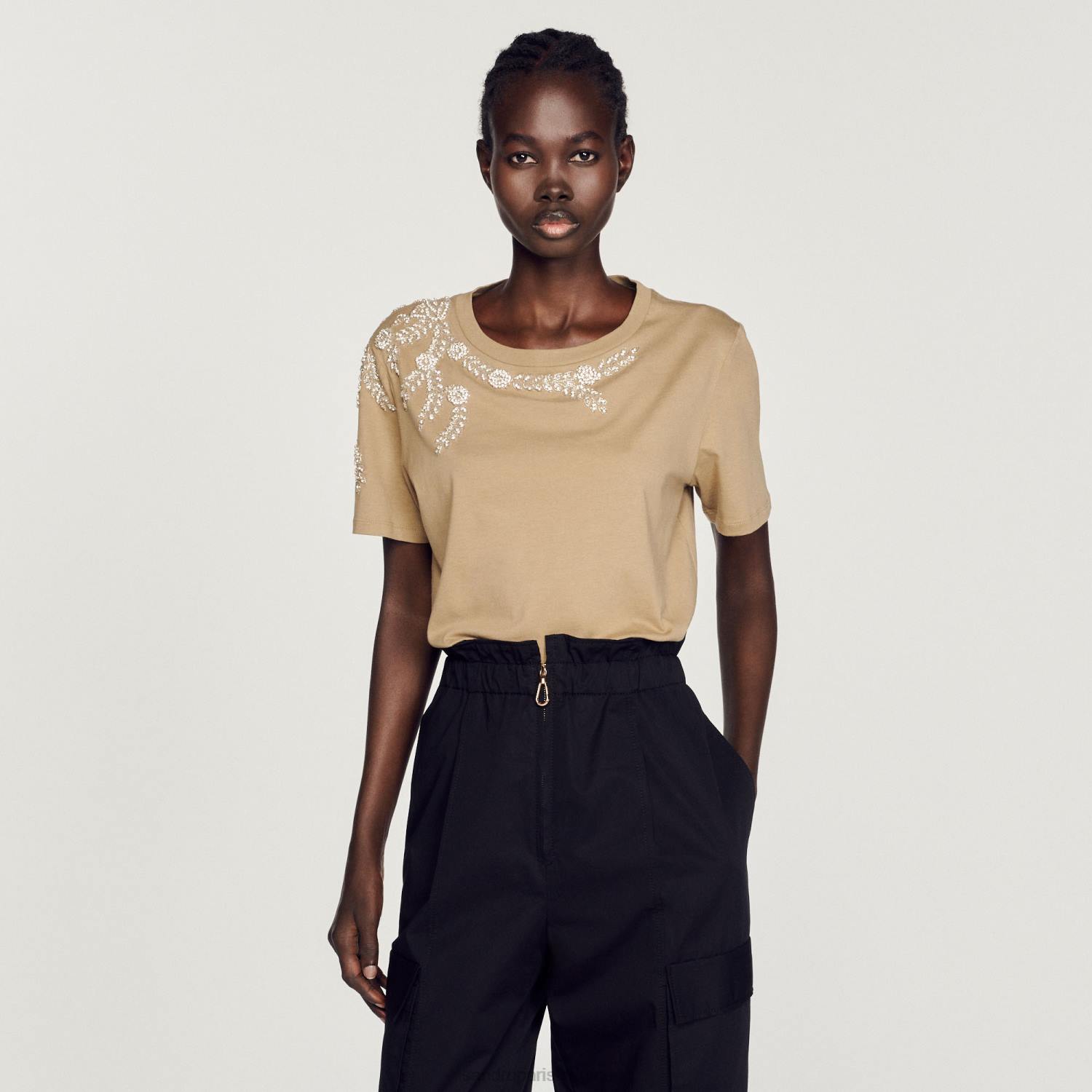 vêtements Sandro Paris t-shirt à ornements en strass olive verte femmes XLXD151
