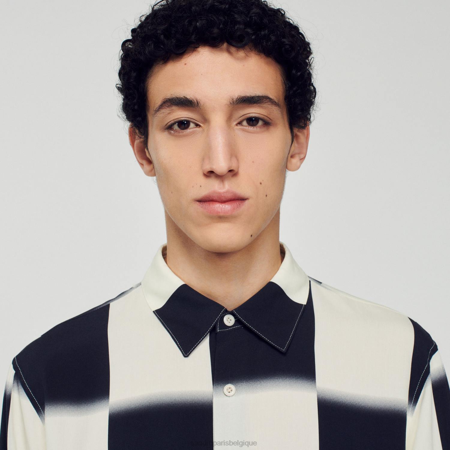 vêtements Sandro Paris chemise fluide à carreaux écru/noir Hommes XLXD728