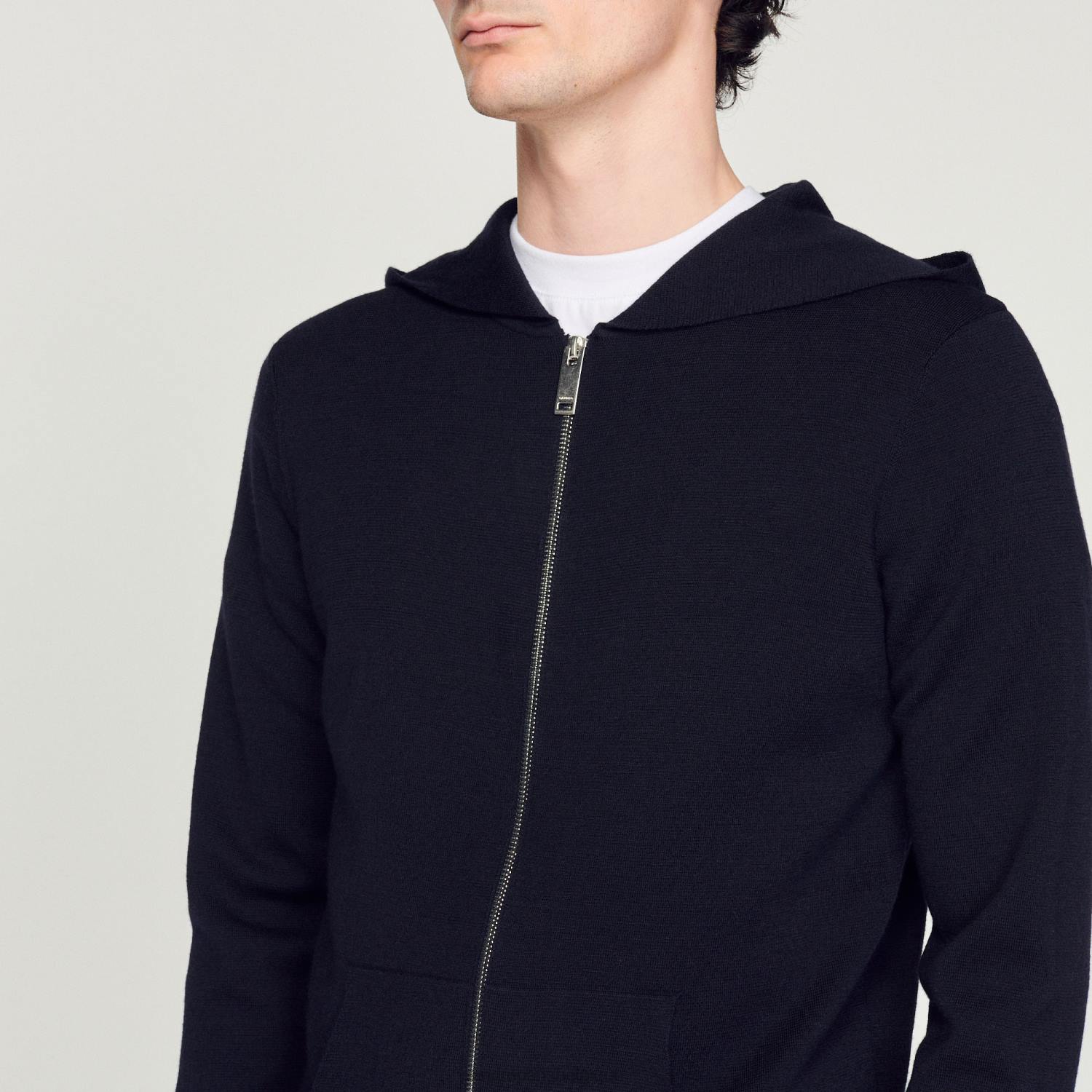 vêtements Sandro Paris cardigan zippé à capuche bleu marine Hommes XLXD673