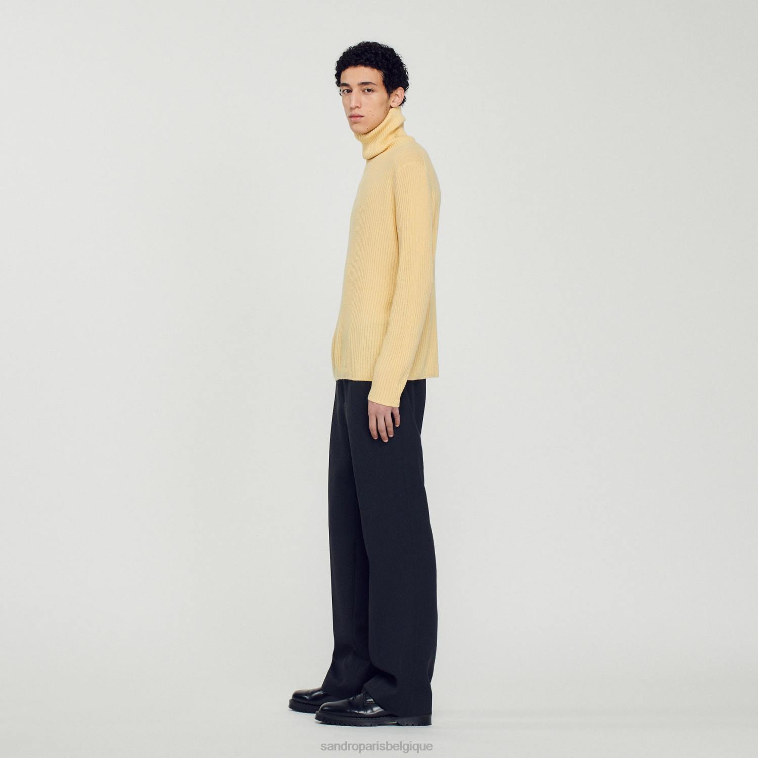 vêtements Sandro Paris pull à col roulé jaune Hommes XLXD618