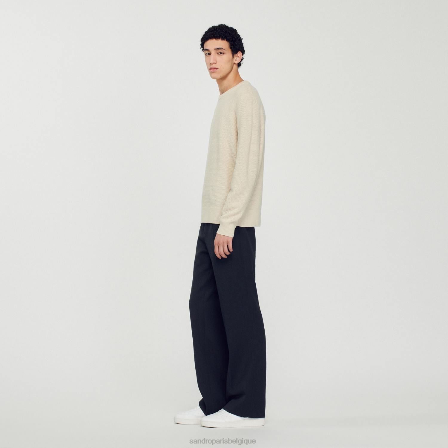 vêtements Sandro Paris pull en laine écru Hommes XLXD688